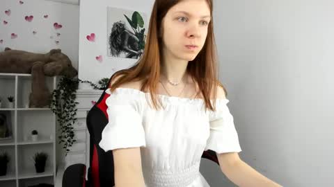 Evalena maybe just Eva online show from 02/11/25, 04:55