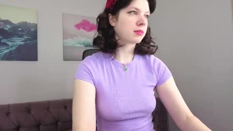 Evalena maybe just Eva online show from 05/09/26, 05:23