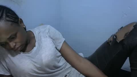 baby_fayyan online show from 12/23/25, 04:32