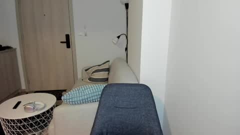 Snapshot of baby_for_daddy18 chatting on 02/17/25, 02:04 Call me baby real name Eva online show from 02/17/25, 02:04