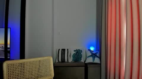 Snapshot of baby_for_daddy18 chatting on 12/18/25, 05:46 Call me baby real name Eva online show from 12/18/25, 05:46