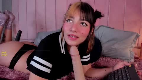 Snapshot of baby_gaaby chatting on 11/20/25, 08:08 baby_gaaby online show from 11/20/25, 08:08