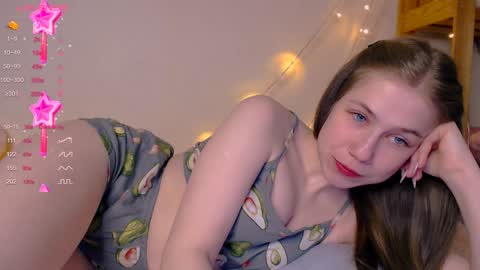 Snapshot of baby_girl_0001 chatting on 01/29/25, 10:22 Kira online show from 01/29/25, 10:22