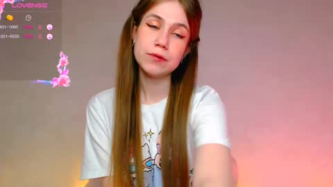 Snapshot of baby_girl_0001 chatting on 01/05/26, 05:27 Kira online show from 01/05/26, 05:27