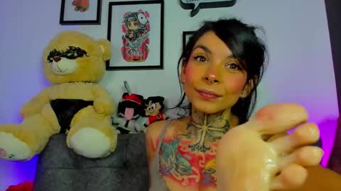 BomBom online show from 03/25/26, 02:45