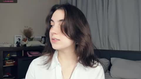 Emily online show from 12/02/25, 06:52