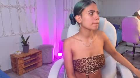 Julieta online show from 05/22/26, 12:00