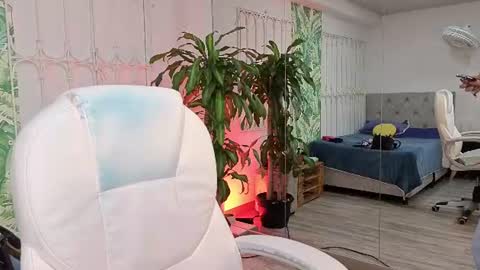 Julieta online show from 06/13/26, 11:41