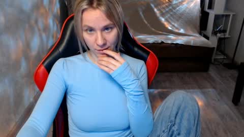 baby_kitte online show from 04/03/26, 03:04
