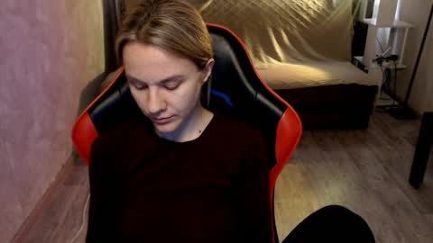 baby_kitte online show from 04/05/26, 06:32