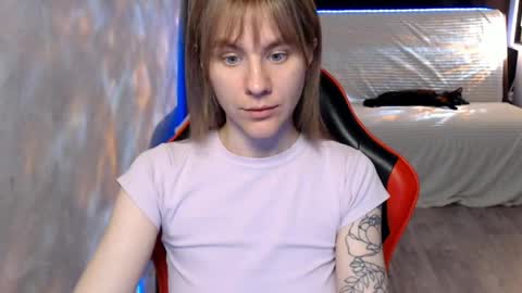 baby_kitte online show from 05/19/26, 01:50