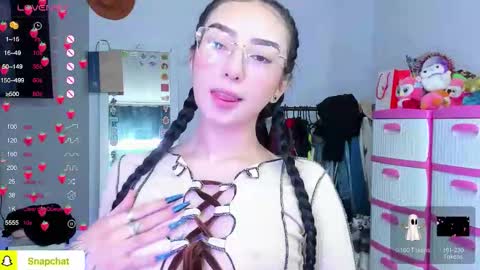 lily online show from 10/20/25, 10:38