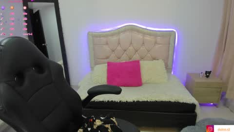 Dulce  Stefa  online show from 05/21/26, 01:34