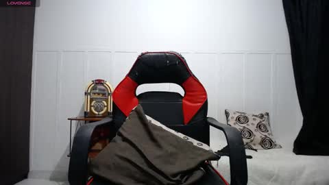 Snapshot of baby_roose chatting on 01/21/25, 12:25 Baby online show from 01/21/25, 12:25