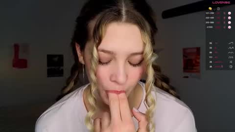 Ruth online show from 09/27/25, 08:25