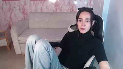 Snapshot of baby_sunshine_ chatting on 01/21/25, 10:51 santi online show from 01/21/25, 10:51