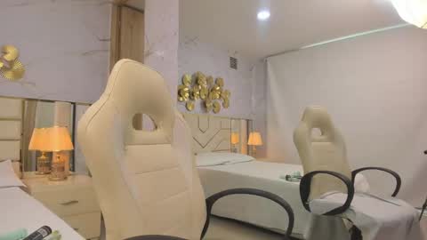 ANGEL online show from 10/10/25, 05:56