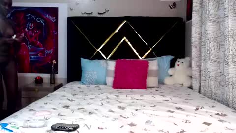 kirah online show from 03/11/25, 02:21