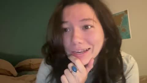 ava online show from 04/22/26, 07:48