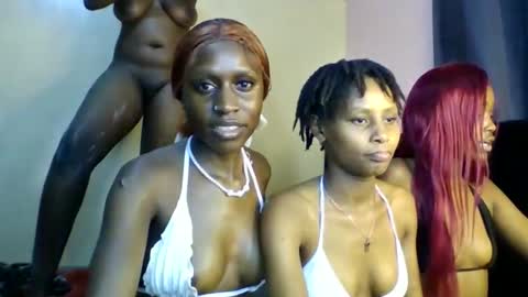 Snapshot of babydoll_230 chatting on 04/17/26, 03:59 Babydoll 230 online show from 04/17/26, 03:59