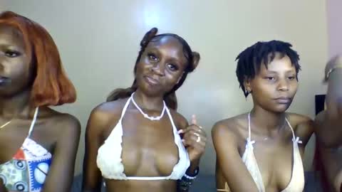 Snapshot of babydoll_230 chatting on 04/21/26, 02:26 Babydoll 230 online show from 04/21/26, 02:26