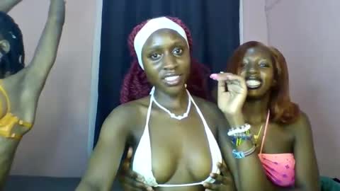Snapshot of babydoll_230 chatting on 05/16/26, 03:44 Babydoll 230 online show from 05/16/26, 03:44