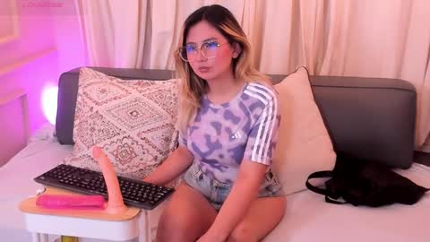 babyfoxxx_ online show from 12/13/25, 07:53