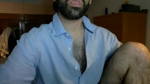 Snapshot of babyhardy chatting on 06/19/26, 10:35 Tom A. online show from 06/19/26, 10:35