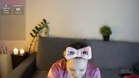 Babyhotgirlq online show from 04/10/26, 08:19