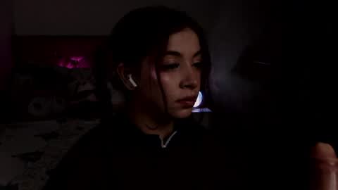 kathisaenz  online show from 06/17/26, 09:23