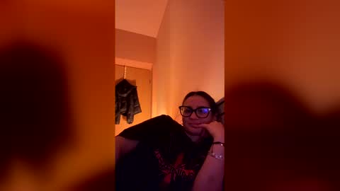 lola online show from 04/27/26, 09:57