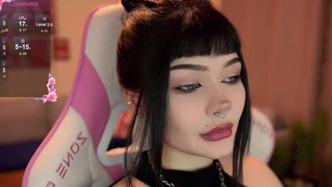 Snapshot of babyroxynill chatting on 05/06/26, 10:15 Nika online show from 05/06/26, 10:15