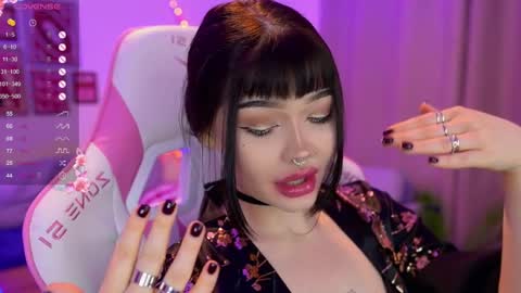 Snapshot of babyroxynill chatting on 05/21/26, 11:56 Nika online show from 05/21/26, 11:56
