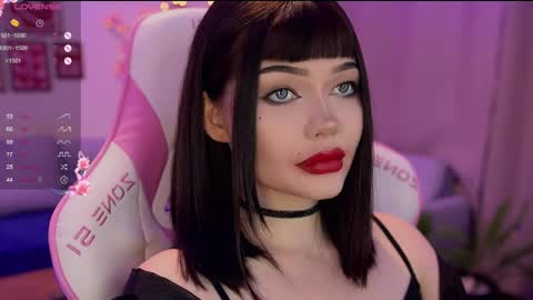 Snapshot of babyroxynill chatting on 06/01/26, 08:43 Nika online show from 06/01/26, 08:43