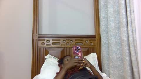 babytylerr online show from 10/18/25, 02:14