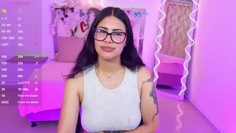  VENU  online show from 09/19/25, 03:08