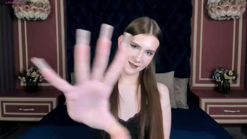 Snapshot of babyy_gloria chatting on 10/15/25, 10:15 Gloria online show from 10/15/25, 10:15