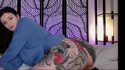 Ava online show from 01/06/25, 02:37