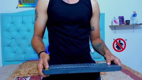 s   online show from 10/16/25, 10:16