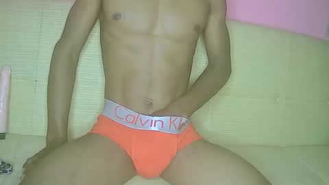 badaddo910342 online show from 12/22/25, 06:21