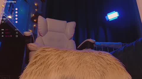 Snapshot of badassswitch chatting on 12/14/24, 08:29 Franki online show from 12/14/24, 08:29