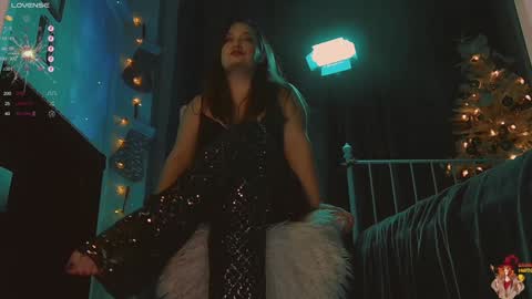 Snapshot of badassswitch chatting on 12/31/24, 04:14 Franki online show from 12/31/24, 04:14