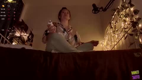 Snapshot of badassswitch chatting on 01/11/26, 09:20 Franki online show from 01/11/26, 09:20