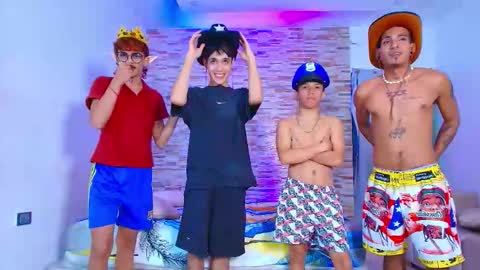 Snapshot of badboy_twinks chatting on 10/20/25, 01:39 badboy_twinks online show from 10/20/25, 01:39