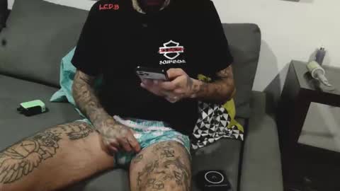 Snapshot of badcouple_ chatting on 12/22/25, 02:08 BadCouple online show from 12/22/25, 02:08