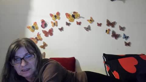 Snapshot of badgg chatting on 12/30/24, 07:53 Gina online show from 12/30/24, 07:53