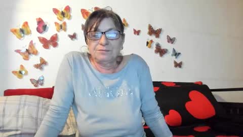 Snapshot of badgg chatting on 02/16/25, 05:26 Gina online show from 02/16/25, 05:26