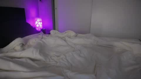 Jade online show from 05/08/26, 03:45
