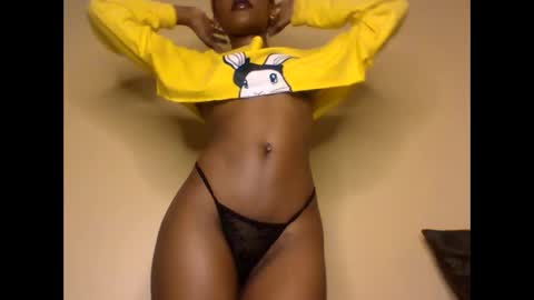 Lily. online show from 12/05/25, 05:20