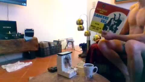 Snapshot of badhombremx chatting on 11/22/25, 09:58 Mexican livin Off the Wall online show from 11/22/25, 09:58